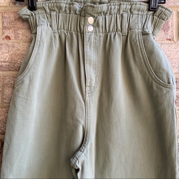 NWT H&M PAPER BAG PANTS - Picture 3 of 6